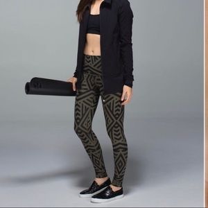 NWOT Lululemon Leggings!